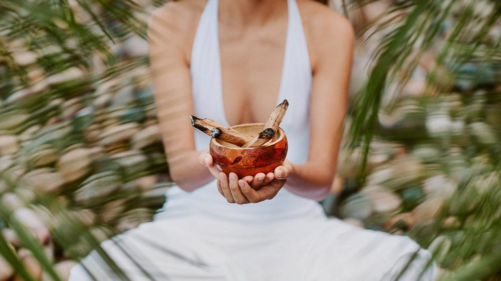 5 Ways to Detox Bad Habits and End Insomnia - Luna Sundara