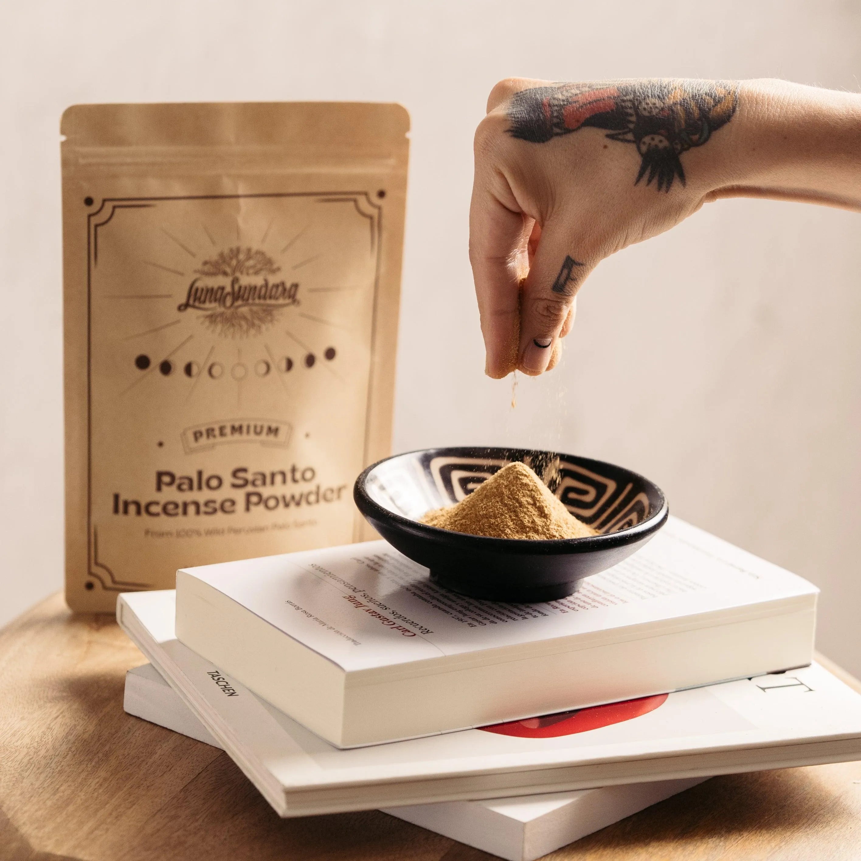 palo-santo-incense-powder-luna-sundara-4 - Luna Sundara