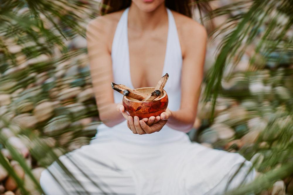 5 Ways to Detox Bad Habits and End Insomnia - Luna Sundara